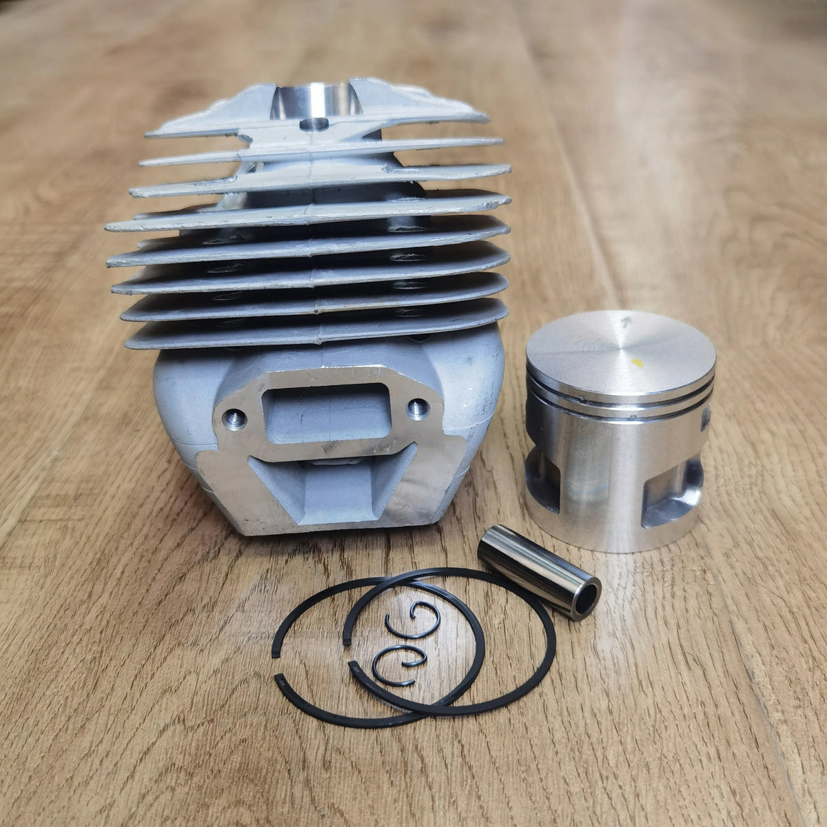575 Cylinder Piston Kit 51mm For Husqvarna 575 575XP 570 570EPA Replace 537254102 537254502 Chainsaw Spare Parts