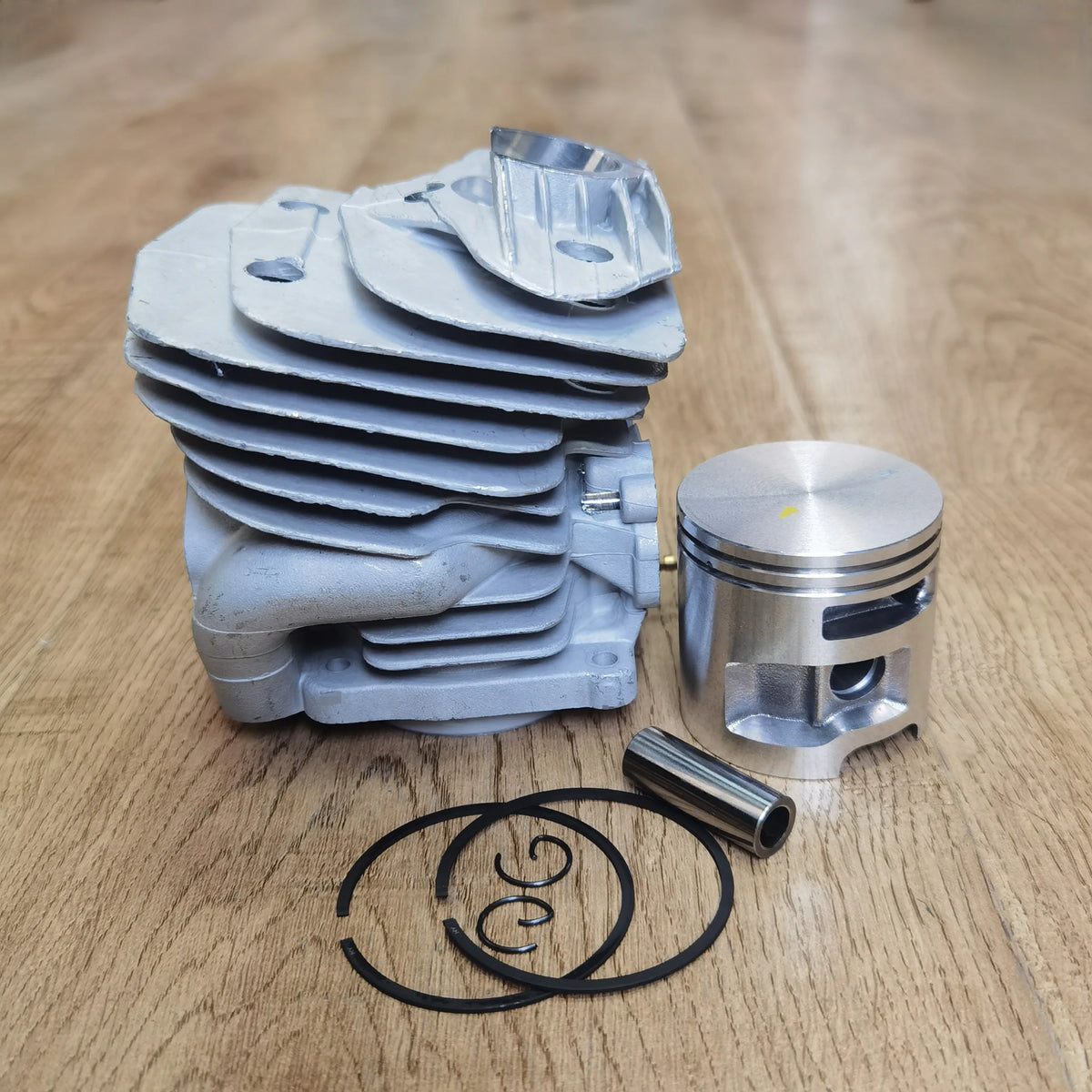 575 Cylinder Piston Kit 51mm For Husqvarna 575 575XP 570 570EPA Replace 537254102 537254502 Chainsaw Spare Parts