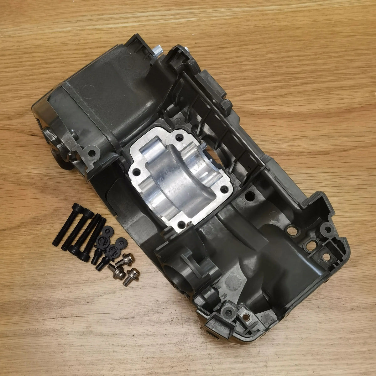 450 Crankcase Assy Fits HUSQVARNA 445 445E 450 450E Replace #537438201 Chainsaw Parts