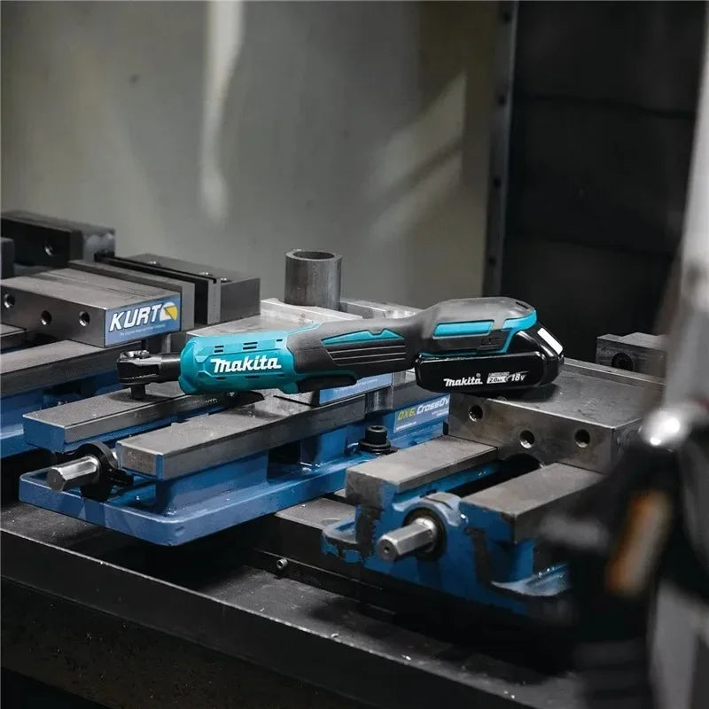 Makita DWR180 18V Cordless Ratchet Wrench 47.5Nm 800RPM with LED Light and Electric Brake for Auto Repair and Maintenance