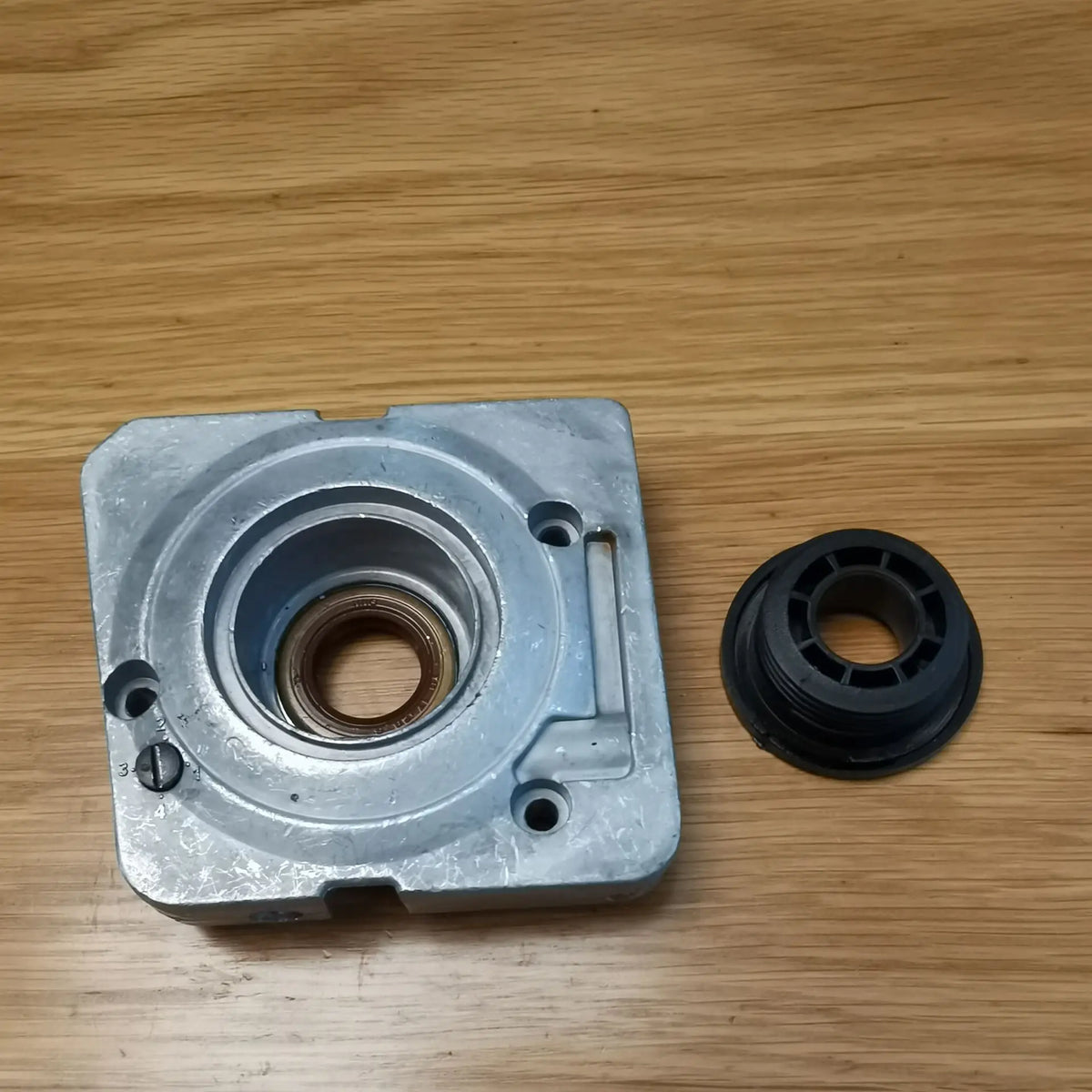 Oil Pump For Husqvarna 181 281 288 288XP Replace 503698101