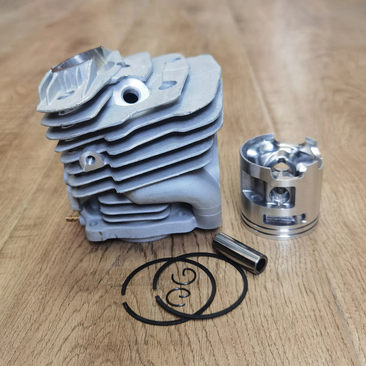575 Cylinder Piston Kit 51mm For Husqvarna 575 575XP 570 570EPA Replace 537254102 537254502 Chainsaw Spare Parts